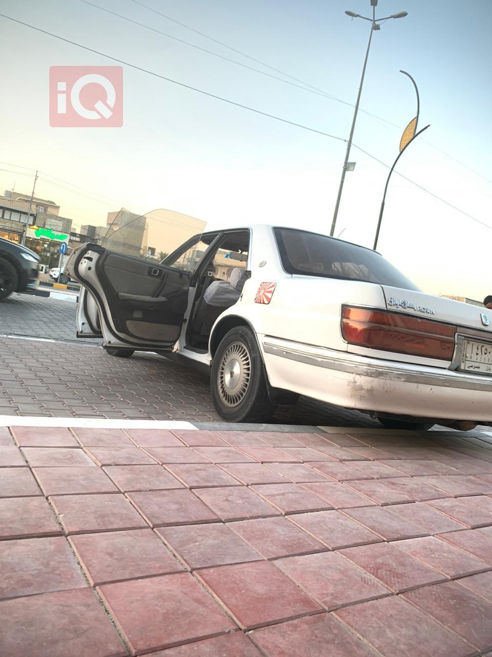 تۆیۆتا کراون